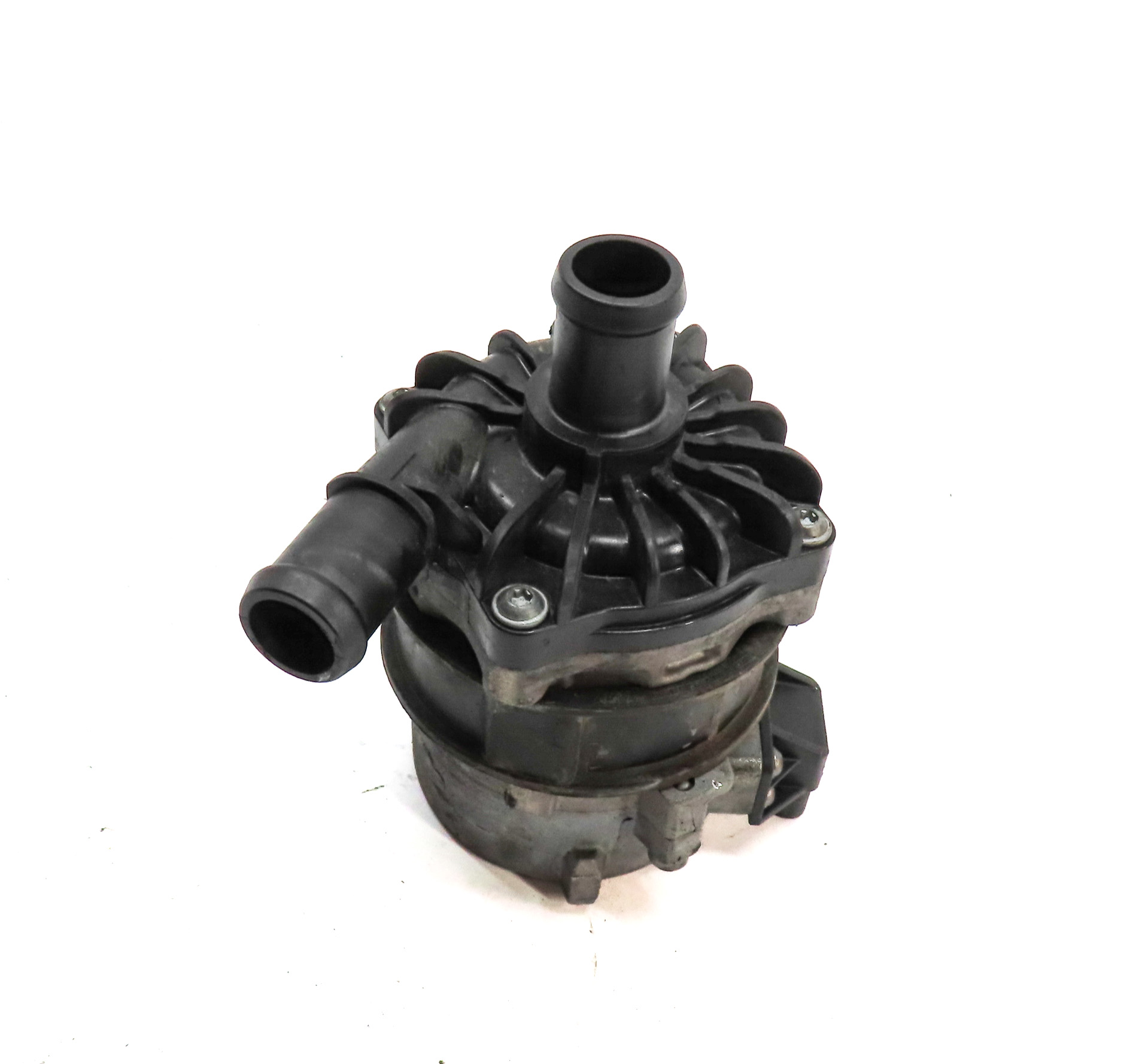 2015 PORSCHE CAYENNE HYBRID (958) 3.0L ENGINE AUX AUXILIARY WATER COOLANT PUMP — exact item pictured